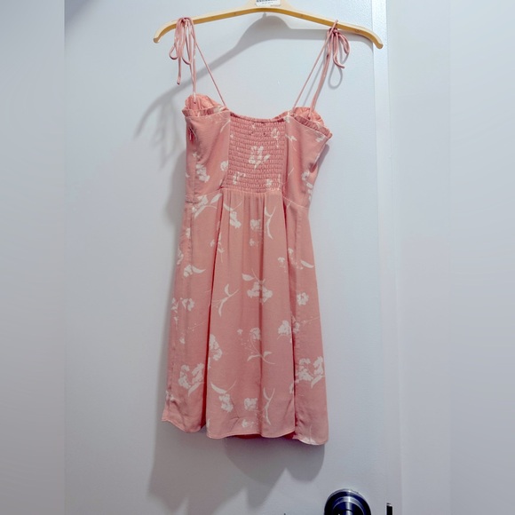 Aritzia Wilfred Fable Floral Dress in Coral Blush - Picture 12 of 13